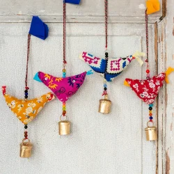 Miljvenlig julepynt – tekstilfugl med charme