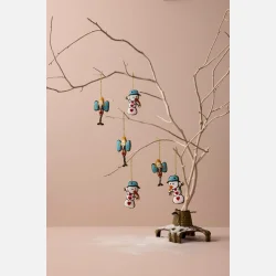 Elegant glasperle-ophng formet som engel til juletret