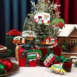 Happy Camper - Juletrspynt i tr 