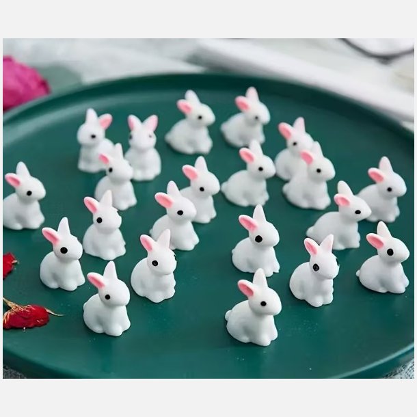Mini hvid resin‑kanin med sorte �jne og pink �rer