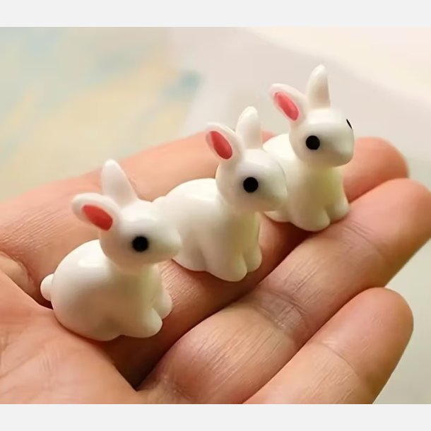 Miniature p�skekanin til dekoration