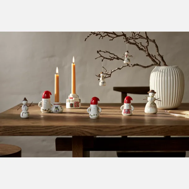 Nissefar lysestage i hvidt porcel�n fra K�hler, 10 cm h�j.