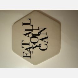 Bloomingville  Smrebrik eller bordskner i keramik | Eat All You Can | 16 x 14 cm