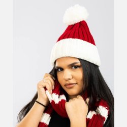 Klassisk r�d og hvid julehue til voksne og st�rre b�rn