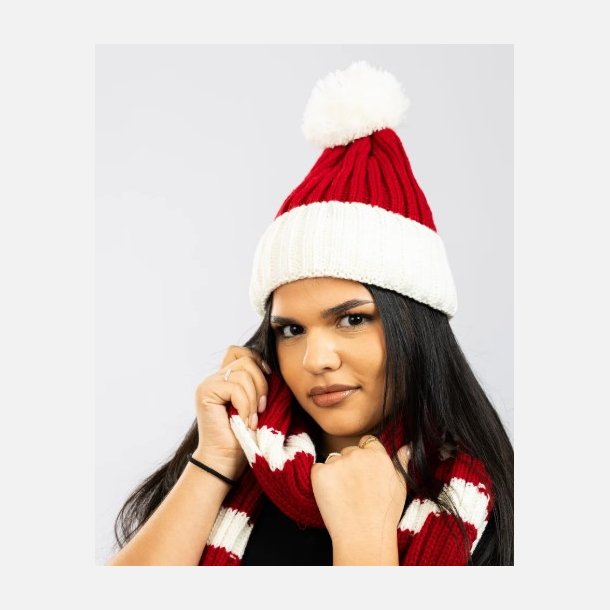 Klassisk r�d og hvid julehue til voksne og st�rre b�rn
