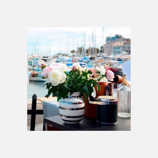 Omaggio vase med Slvstriber - Mellem