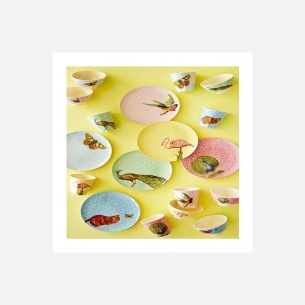 Sommerlig tallerken fra RICE – dekorativ og funktionel