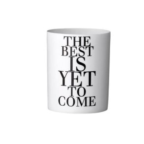 Bloomingville fyrfadsstage – uglaseret porceln med budskab