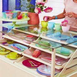 Rund desserttallerken i melamin – ideel til julens sde stunder