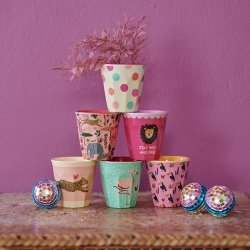 Vinterinspireret krus fra RICE – perfekt til kaffe, te og kakao