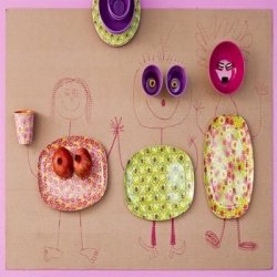 Elegant serveringstallerken fra RICE – 30 x 22 cm