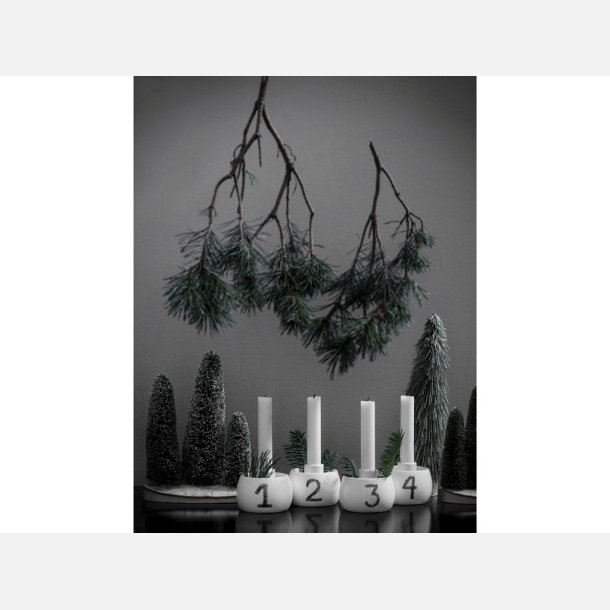 A Simple Mess THILDA Stager til advent