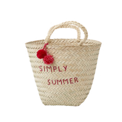 Farverig strandtaske fra RICE – perfekt til strand og picnic