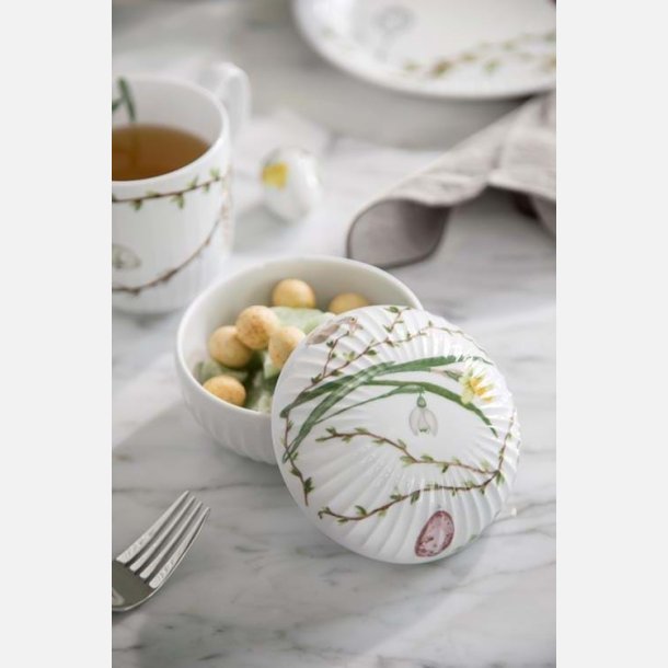 Hammershi Easter Bonbonniere  