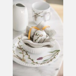 Hammershi Easter Bonbonniere  