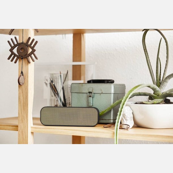 Elegant designhjtaler – perfekt til hjemmet og farten