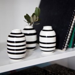 Omaggio S�t med 3 minivaser i sort 