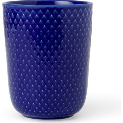 Lyngby Rhombe Color krus – mrk bl porceln med klassisk mnster