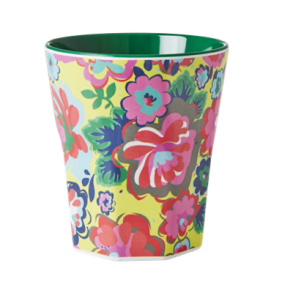 Stort RICE krus med blomster p gul baggrund og grn inderside