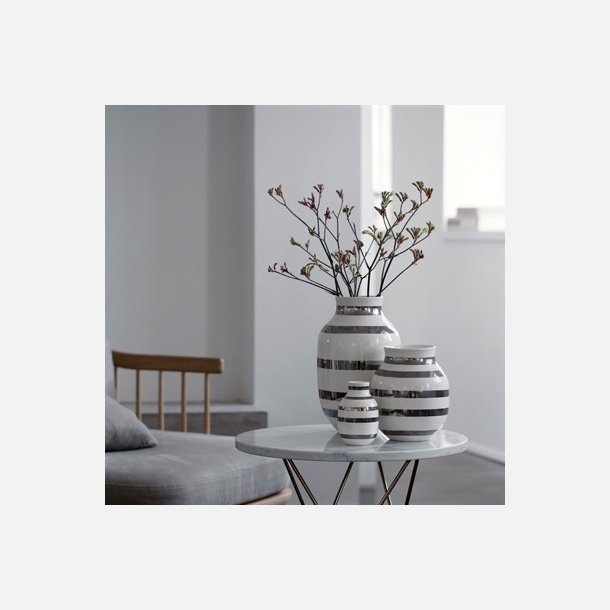 Omaggio vase med Slvstriber - Mellem