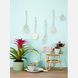 Farverig pastaske fra RICE – perfekt til servering af pasta