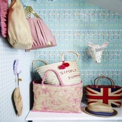 Hndlavet strandtaske med sommerbudskab – rd, pink eller orange