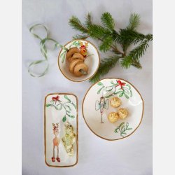 Hvidt julefad med guldkant og festligt Rudolf design